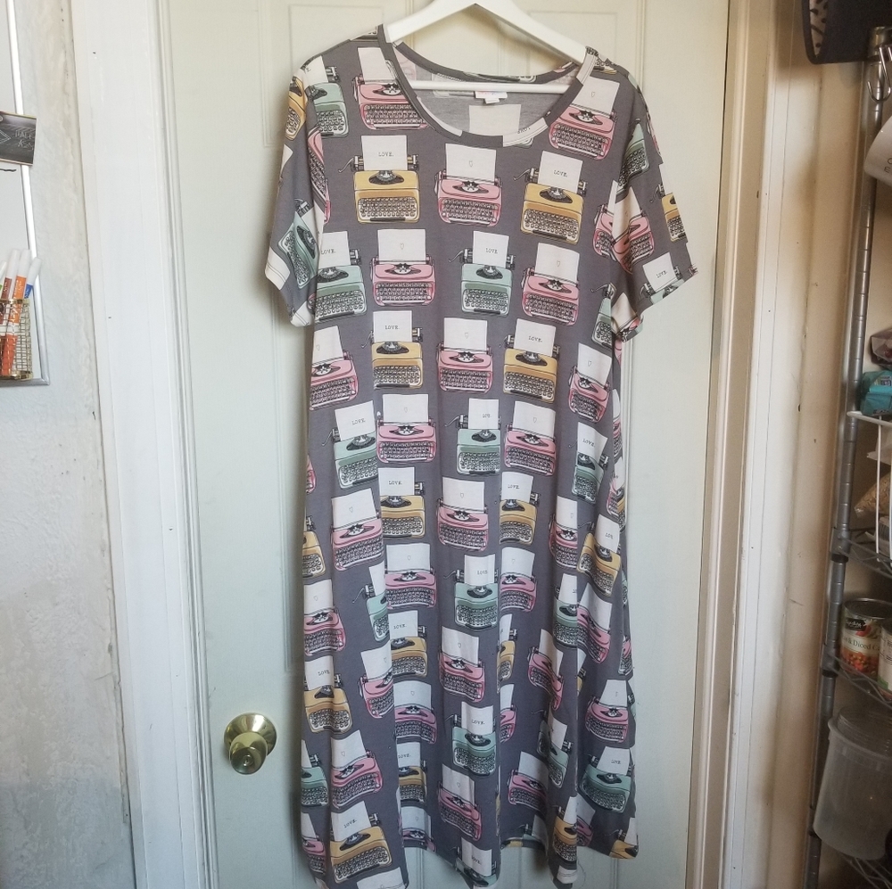 LuLaRoe Jessie dress love typewriter print sz 2XL